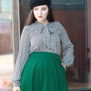 Retrolicious Bow Top in Houndstooth
